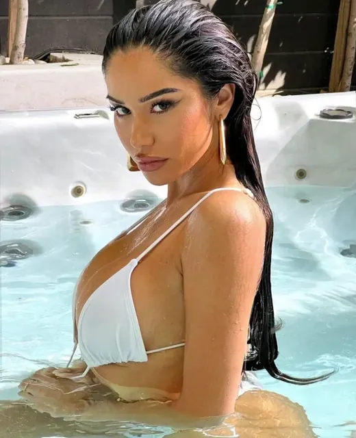 Janet Guzman OnlyFans model with exclusive content