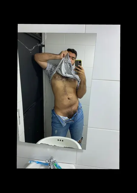 Jesrav23 OnlyFans fun creator from Venezuela