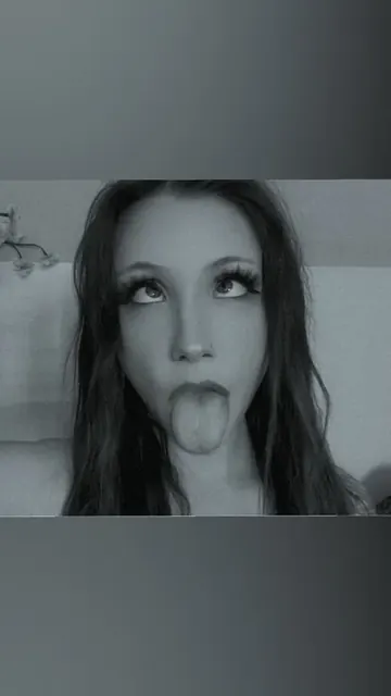 Spooky J🩶 OnlyFans ahegao content