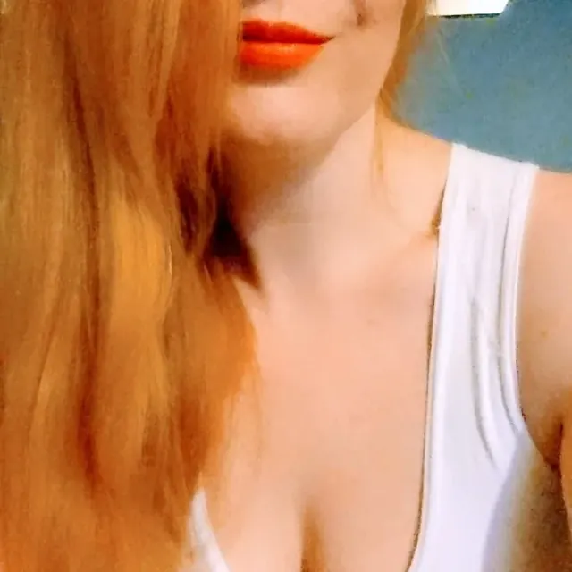 Jessicahabbit OnlyFans British girl with feet content