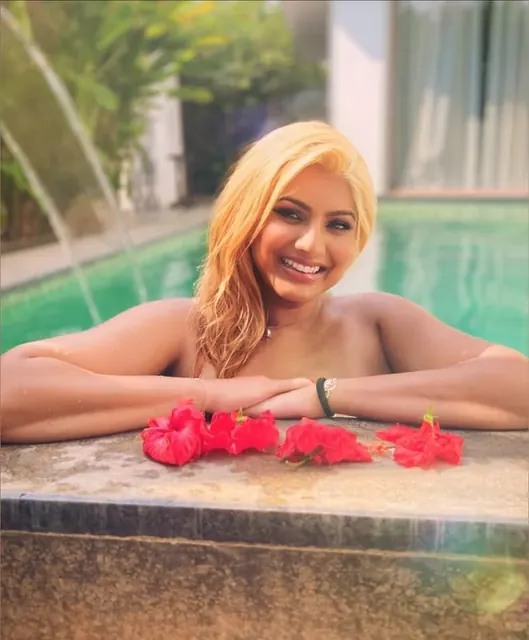 Jfernando12 OnlyFans blonde actress