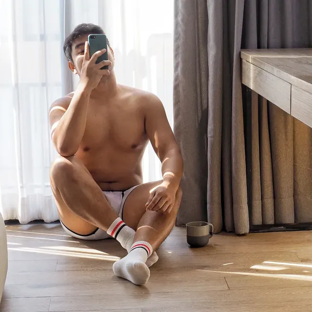Joeth19 OnlyFans creator showcasing real life moments.