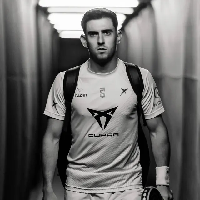 Jonsanzz OnlyFans professional padel player