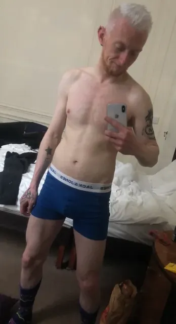 Joshhyb OnlyFans blonde blue-eyed creator