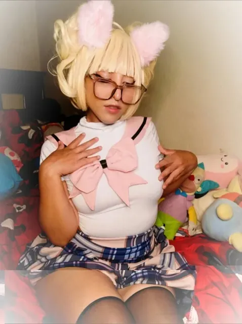 Jowyss OnlyFans cosplayer with ero content