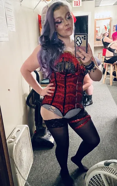 Jrixibell OnlyFans Cosplay and Burlesque Performer