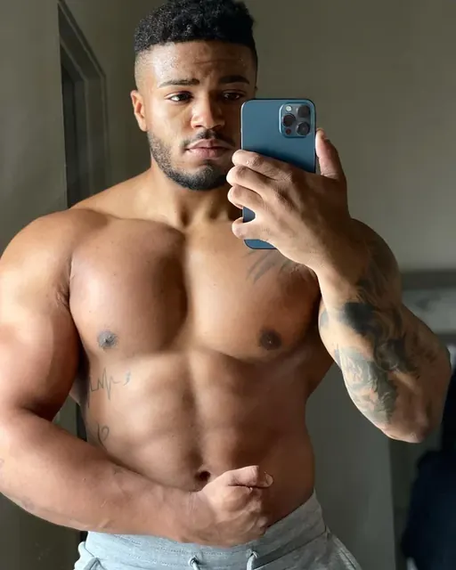 Jay on OnlyFans fitness creator
