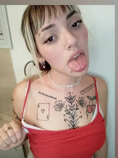 Juana🍒 OnlyFans creator with a playful personality