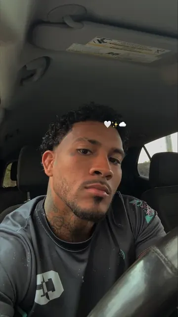 Wild Papi OnlyFans fit and engaging creator