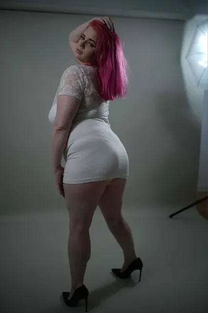 Jodee OnlyFans creator with captivating content