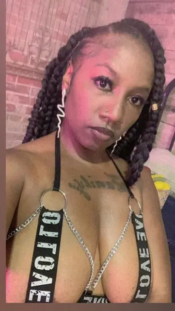 Patterson star OnlyFans creator with alluring content
