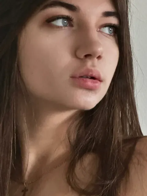 Julia on OnlyFans riding horses