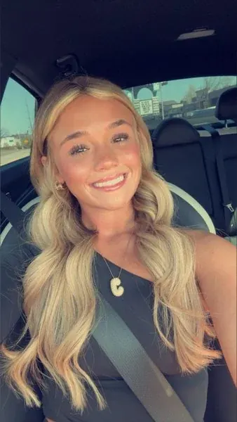 juliannapeyton OnlyFans content creator