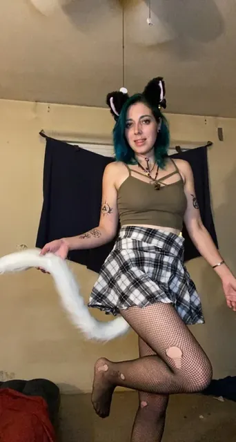 Justjexakat OnlyFans nerdy elf girl