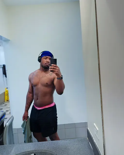 Justvibn OnlyFans creator with exclusive content
