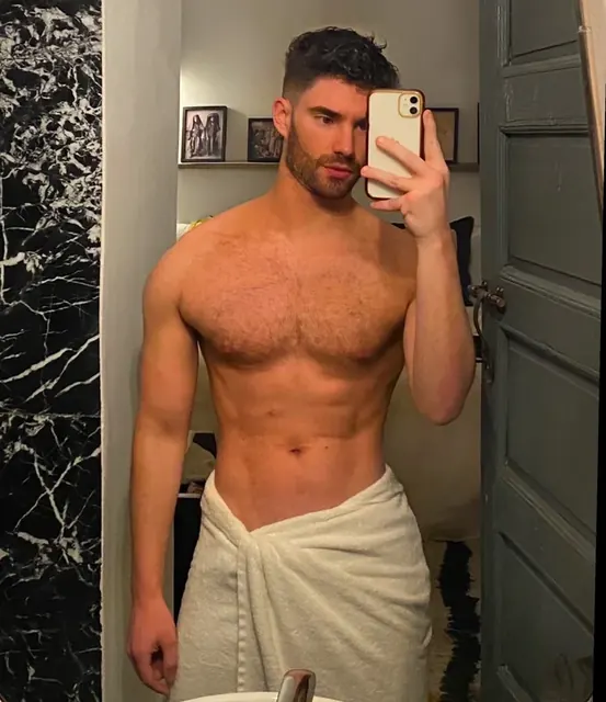 jxnx OnlyFans creator with exclusive content