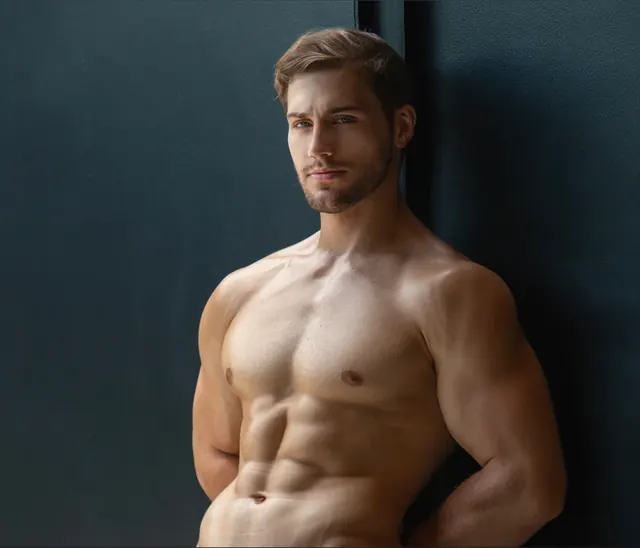 Konstantin Kostin VIP OnlyFans fitness model