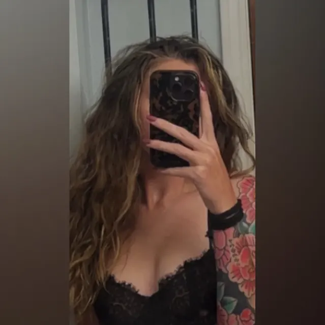K7811 OnlyFans creator with exclusive content