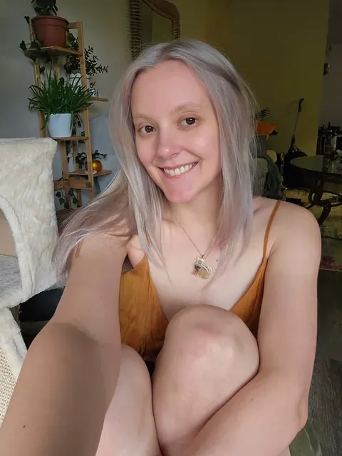 Kali Cox OnlyFans slim natural beauty
