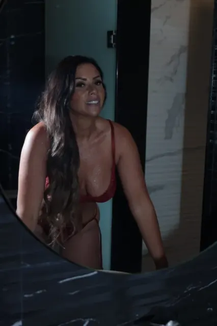 Karla Neri OnlyFans content creator