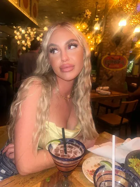 Karley Stokes OnlyFans Slim and Glamorous