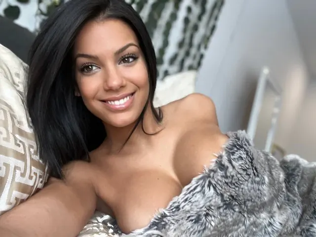 KatrinaViannaFREE OnlyFans profile with playful content