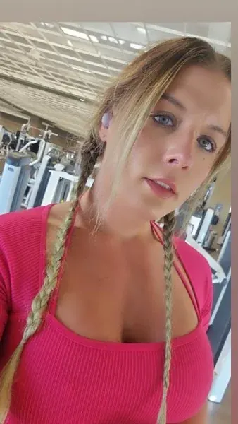 kayeufy-vip OnlyFans creator with daily nudes