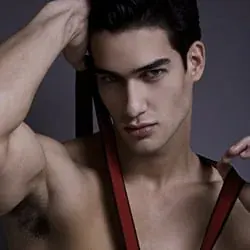 Kaylan85 OnlyFans profile with black hair