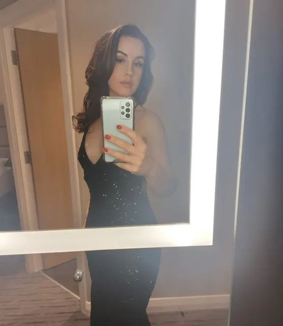 Kayleigh Davis OnlyFans creator with exclusive content