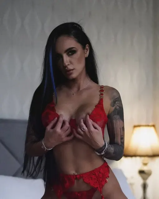 Kaytlingoingcrazy OnlyFans slim tattooed creator