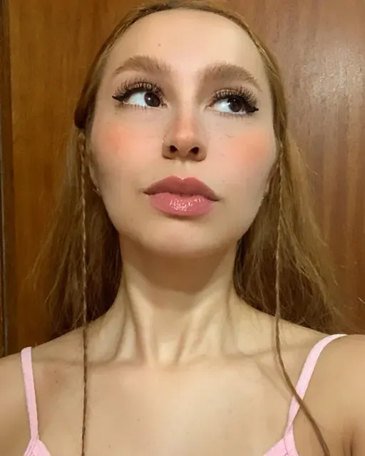 Sereia OnlyFans student with engaging content