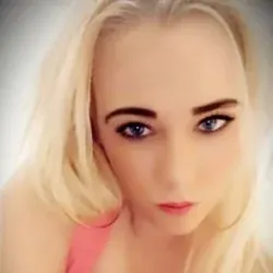 Kelsey Shanel OnlyFans amateur model