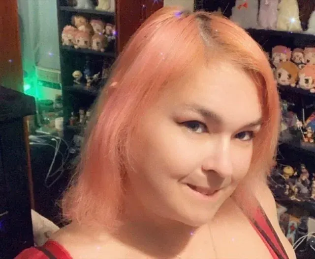 Khaoshearts OnlyFans submissive artist