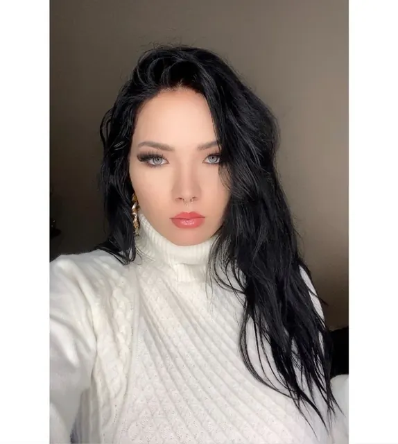 Kicsilányka OnlyFans creator with enticing content