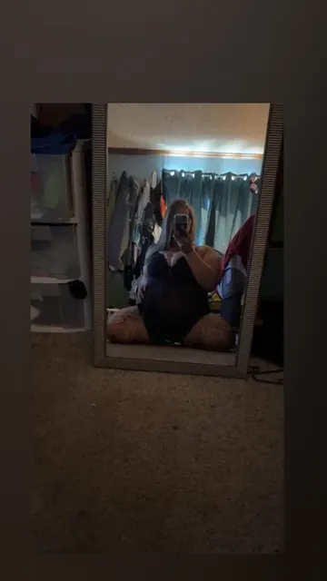 Kikibaileybaby OnlyFans profile with engaging chats