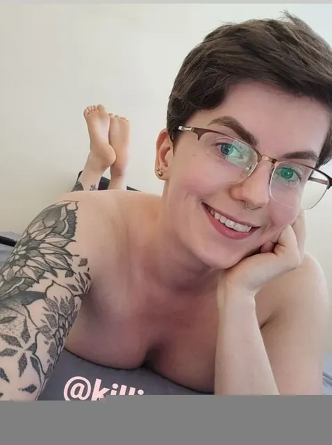Killielou Extra OnlyFans creator with explicit content