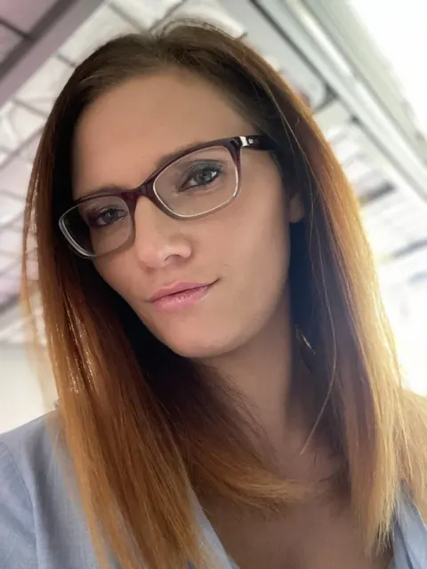 KimberlyX on OnlyFans with vibrant personality