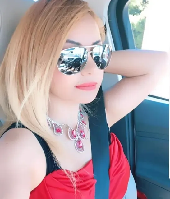 Kira OnlyFans creator with engaging content