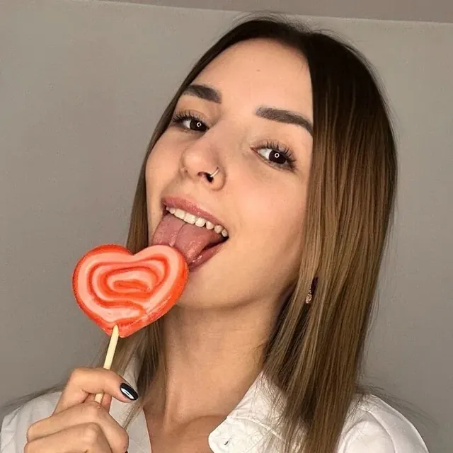 Kira Chaikovsky OnlyFans magical fairy content