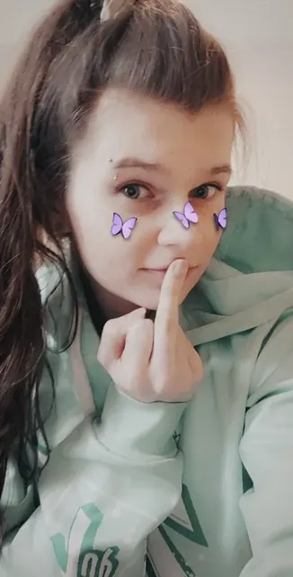 Kira on OnlyFans with exclusive content