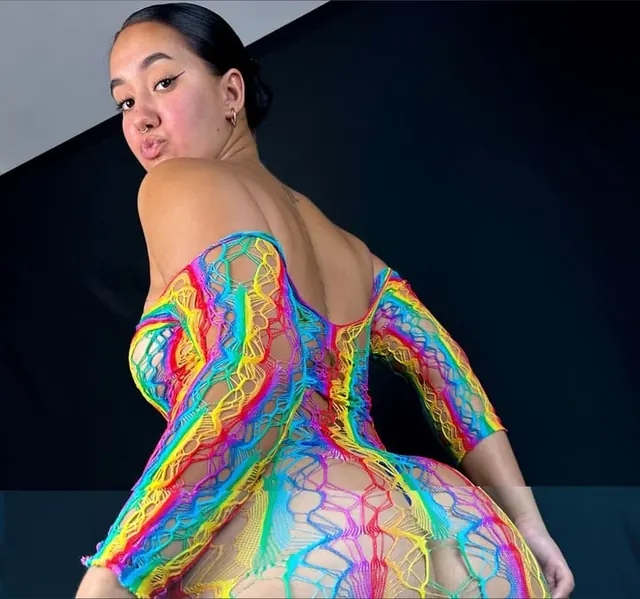 Kissmybigass OnlyFans curvy creator