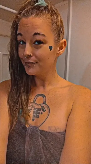 Katherine OnlyFans tattooed creator