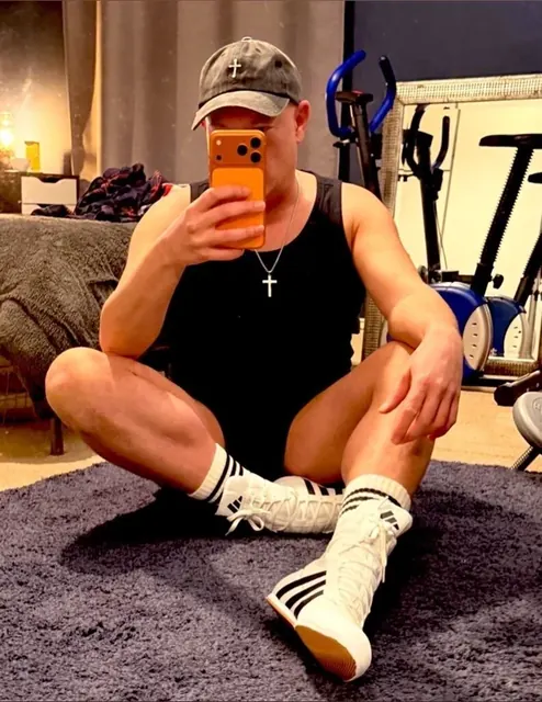Kjpmk OnlyFans creator based in the UK