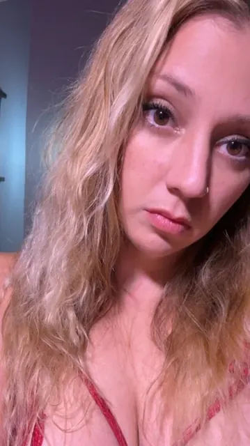 Kota Lee OnlyFans creator with friendly vibe
