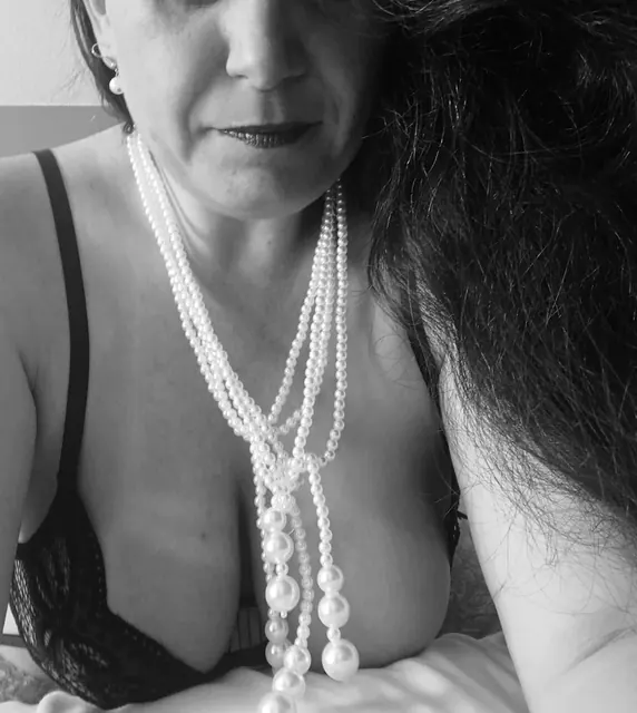 Kristen Moody OnlyFans glamorous creator