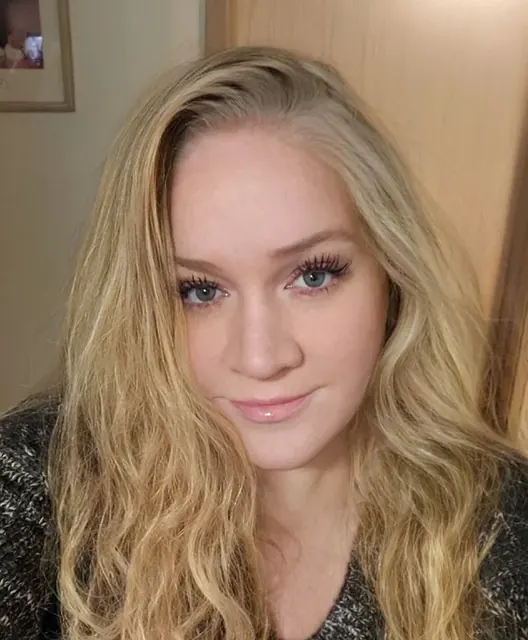 Kristi Marie OnlyFans blonde creator