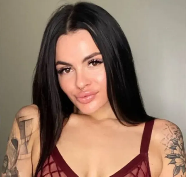 Liana OnlyFans Tattooed Creator