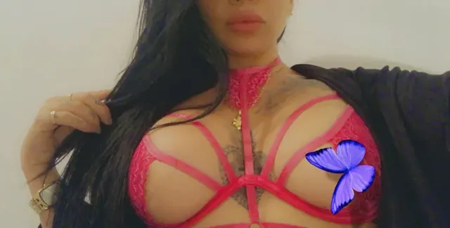 Ladymera OnlyFans creator with captivating content