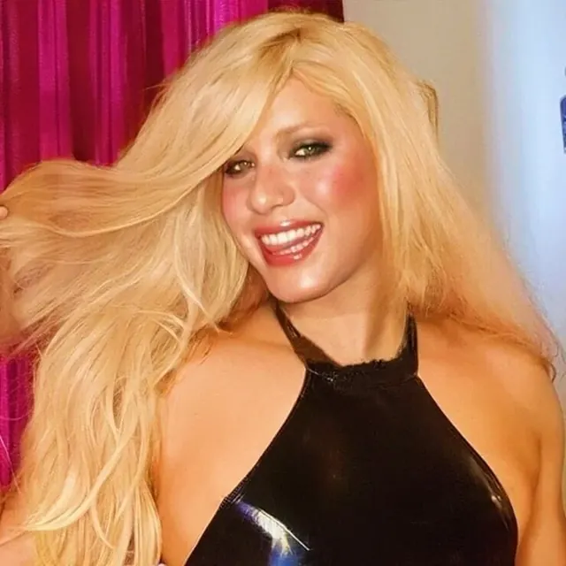 Lana100 OnlyFans Glamorous Creator