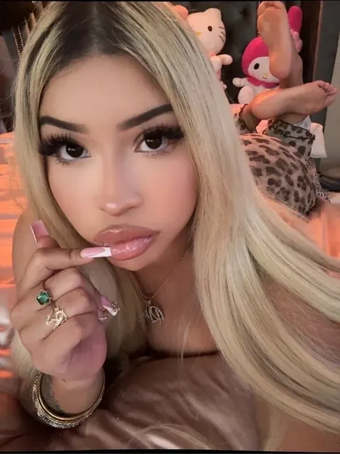 Latina Bratt OnlyFans all-natural creator